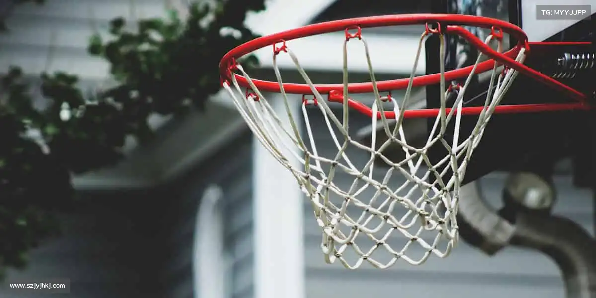 <strong>必一运动官网</strong>🎾挥动球拍，掌控节奏 —— 胜负之外，是永不言弃的热爱！